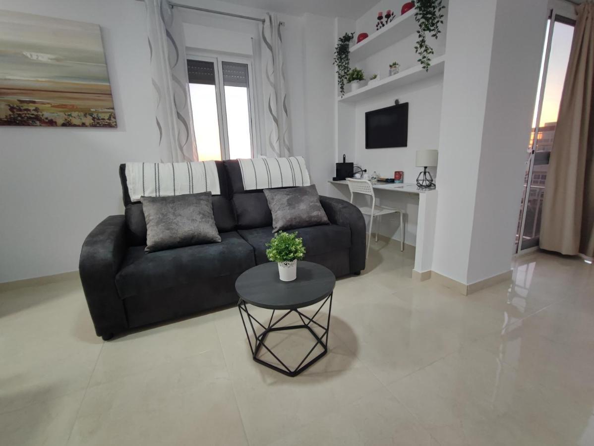 Hercules Paradise 531 Apartamento Con Vistas Al Mar Mediterraneo En Benalmadena A Pasos Del Centro Y Su Vibrante Zona Comercial Disfruta De Una Experiencia Unica En La Costa Del Sol Malaga Andalucia Well-Connected To The Airport Ngoại thất bức ảnh