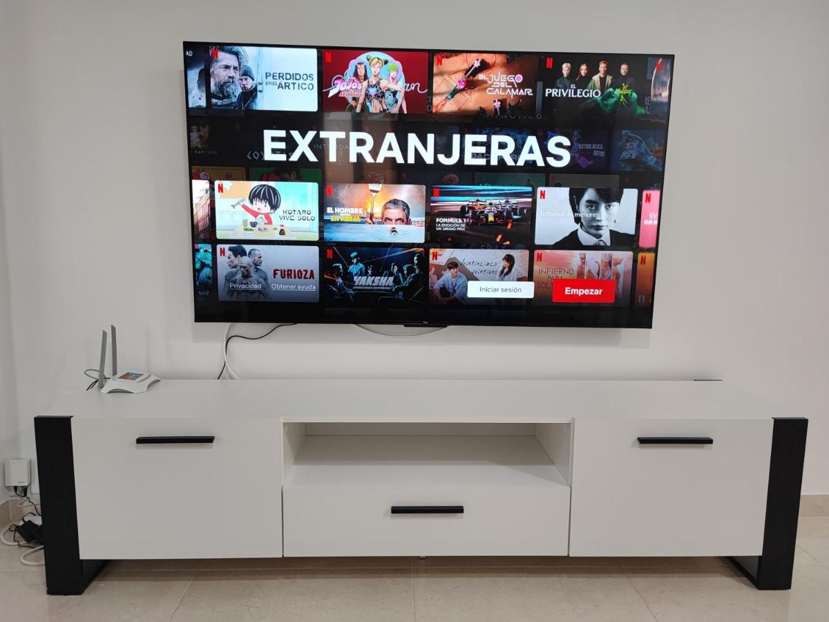Hercules Paradise 531 Apartamento Con Vistas Al Mar Mediterraneo En Benalmadena A Pasos Del Centro Y Su Vibrante Zona Comercial Disfruta De Una Experiencia Unica En La Costa Del Sol Malaga Andalucia Well-Connected To The Airport Ngoại thất bức ảnh