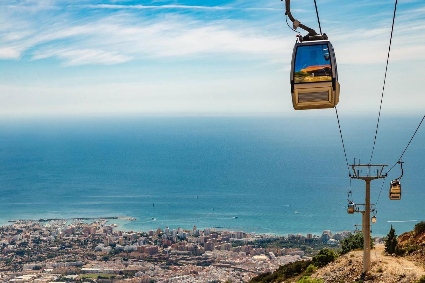 Hercules Paradise 531 Apartamento Con Vistas Al Mar Mediterraneo En Benalmadena A Pasos Del Centro Y Su Vibrante Zona Comercial Disfruta De Una Experiencia Unica En La Costa Del Sol Malaga Andalucia Well-Connected To The Airport Ngoại thất bức ảnh